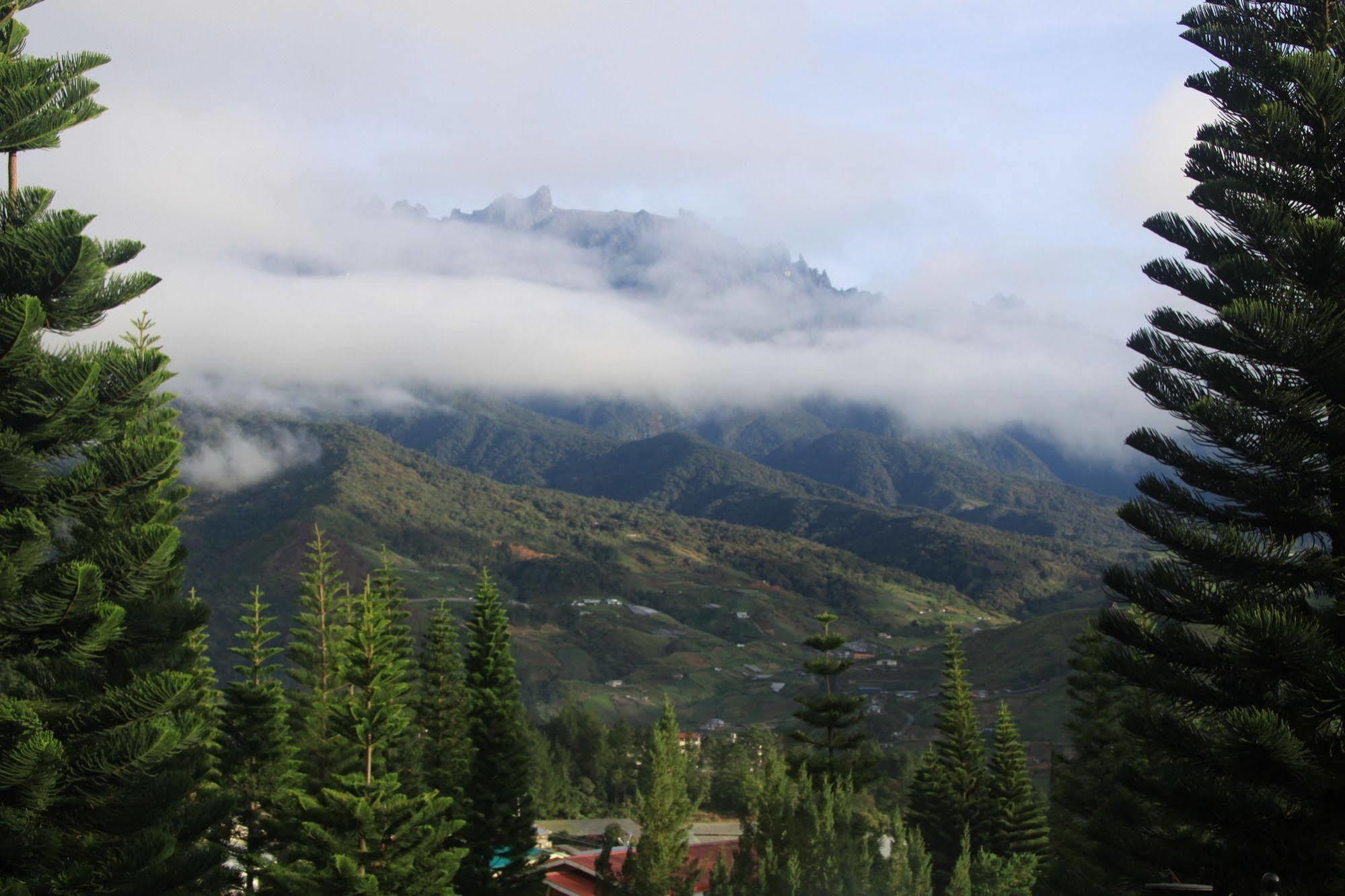 Kinabalu Pine Resort Kampong Kundassan Exteriör bild
